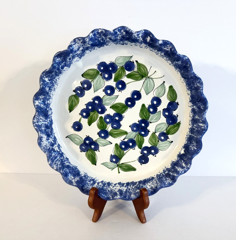 Mesa International Blueberry Pie Plate 10" Hand Painted Hungary Fluted Rim VTG